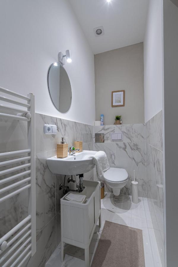 My Bright Aparthotel Viena